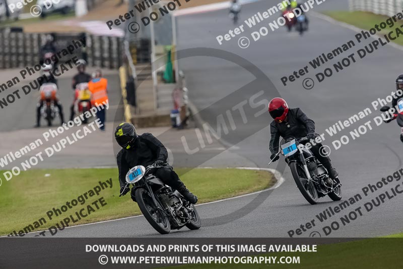 Vintage motorcycle club;eventdigitalimages;mallory park;mallory park trackday photographs;no limits trackdays;peter wileman photography;trackday digital images;trackday photos;vmcc festival 1000 bikes photographs